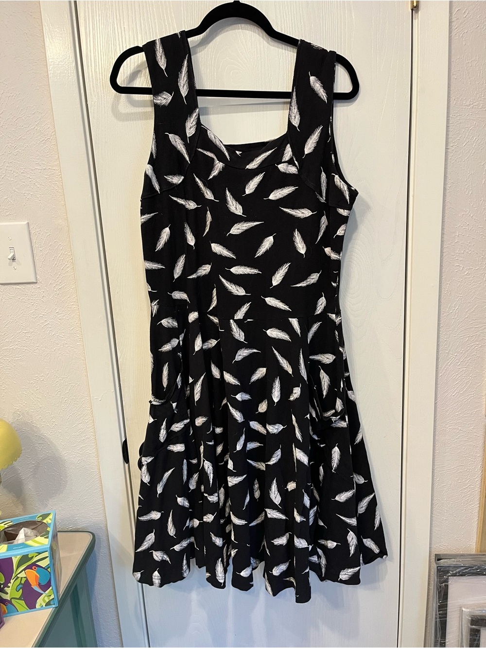Effie’s Heart Black White Feather Midi Dress Stretch Cotton Knit Size 1X Summer